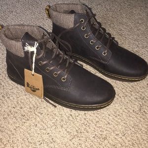 NEVER WORN DR. MARTENS